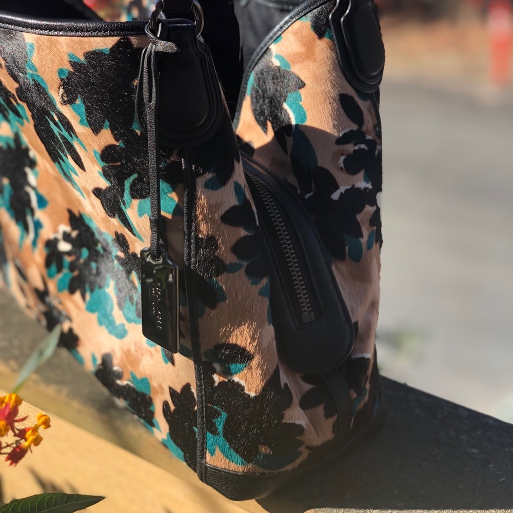Coach NWT. Edie shoulder bag. Print & dyed calf hair. Limited Edition. ♥️ - Picture 8 of 13